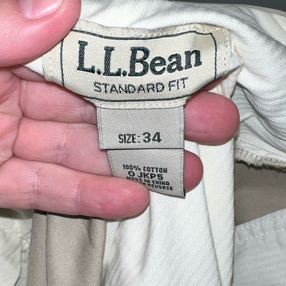 LL Bean Men's Wrinkle-Free Double L Chinos Standard Fit Pleated Size 34 - Picture 5 of 6